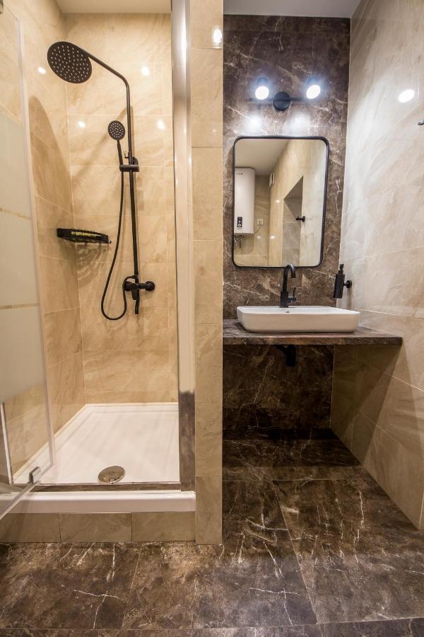 Apartments On Ploshcha Ukrainskykh Heroiv Київ Екстер'єр фото