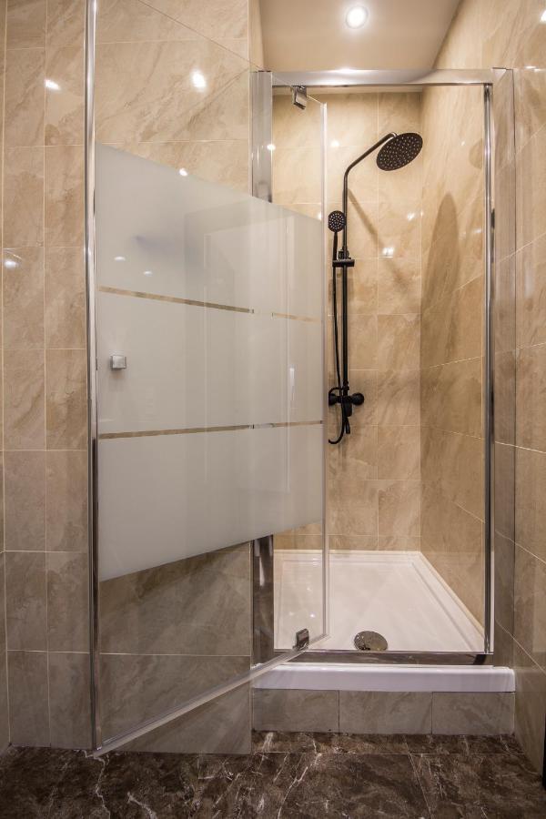 Apartments On Ploshcha Ukrainskykh Heroiv Київ Екстер'єр фото