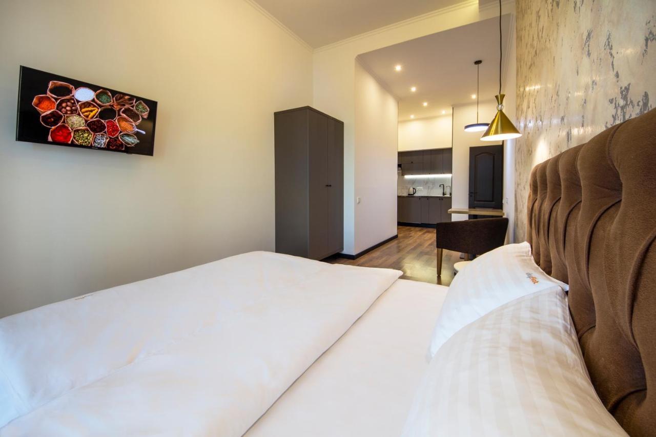 Apartments On Ploshcha Ukrainskykh Heroiv Київ Екстер'єр фото